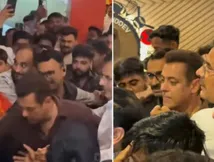 Watch: सलमान खान की सिक्योरिटी में चूक, अचानक लोगों ने घेरा, धक्का मुक्की कर आनन फानन मे गाड़ी में बैठे भाईजान