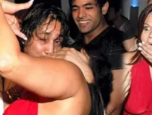 राखी सावंत का Kiss कांड.. कैसे मीका सिंह ने जबरन की थी ये हरकत, फोटोग्राफर ने सुनाया पूरा किस्सा!