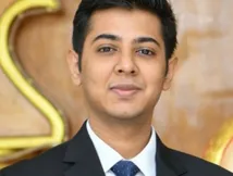 UPSC इंटरव्यू में 23 साल के हैंडसम IAS कैंडिडेट को देख रोमांटिक हुआ पैनल, बोले- प्रपोज करो और...