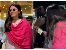 जूम करके देखा तो उड़ गए होश! अनुष्का शर्मा के मोबाइल स्क्रीन पर लगी है इस शख्स की फोटो, वीडियो वायरल!