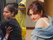 'मेरे पीरियड्स थे..' प्रोटेस्ट के दौरान गिरफ्तार हुईं एक्ट्रेस आएशा खान का बयान? सच्चाई जानना है बेहद जरूरी