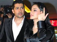    आमना-आफताब ने नखरे दिखाए