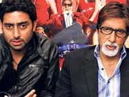 दिल्ली मेट्रो में बैठे अमिताभ और अभिषेक