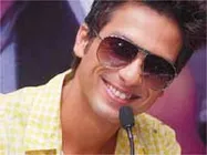 एक से दो होने के इंतजार में शाहिद 