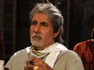 अमिताभ ने 'तीन पत्ती' में चोर बाजार की घड़ी पहनी