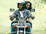 'कार्तिक..' के साथ 'हाउसफुल' के ट्रेलर