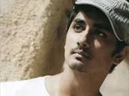 मैं तेलुगू फिल्मों का शाहरुख हूं: सिद्धार्थ