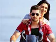 बेदम-बेमजा हैं लफंगे परिंदे