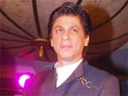 शाहरुख की बर्थडे पार्टी : करन बीमार, रितिक-सुजेन स्पेशल गेस्ट  