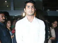 सुरक्षित यौन संबध बनाने के तरीके बतायेगें प्रतीक बब्बर 