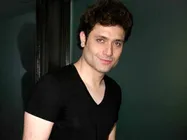 समय के साथ काफी कुछ सीखा है : शाइनी आहूजा 