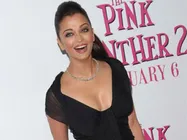 ऐश अभि ने मनाया पहला वेलेंटाइन