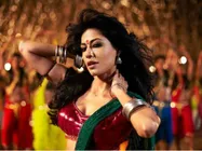  'जोकर' में आइटम नंबर करके पछता रही हैं चित्रंगदा! 