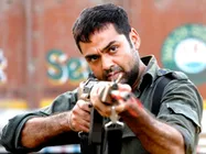 दिल पर दस्तक देती है झा की चक्रव्यूह