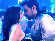 वेजिटेरियन ट्रीट है लव शव ते चिकन खुराना