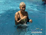 सपना ने जमकर गरियाया सलमान को- देखें तस्वीरें