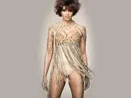 बिपाशा के पिता ने दी थी उन्हें पहली बिकनी!