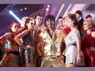 रणबीर की बेशरम में कई हैं सुपरस्टार्स!