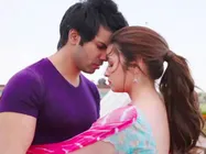 वरुण ने पढ़े आलिया के कसीदे, बताया रॉबर्ट डी नीरो