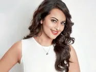 मिस दबंग सोनाक्षी सिन्हा ने खरीदी विश्व कबड्डी लीग टीम  