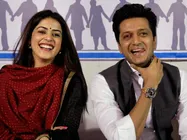 अरे कोई तो रितेश - जेनेलिया को चुटकी काटो, ये सपना नहीं है!