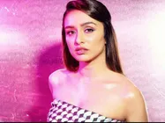 श्रद्धा कपूर ने किया अपनी नई फिल्म का ऐलान- 'चालबाज इन लंदन', डबल रोल करेंगी कॉमेडी का धमाका