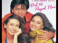 दिल तो पागल है के लिए छठवीं पसंद थीं करिश्मा कपूर, माधुरी से डर कर इन पांच हीरोइनोें ने रिजेक्ट की थी फिल्म