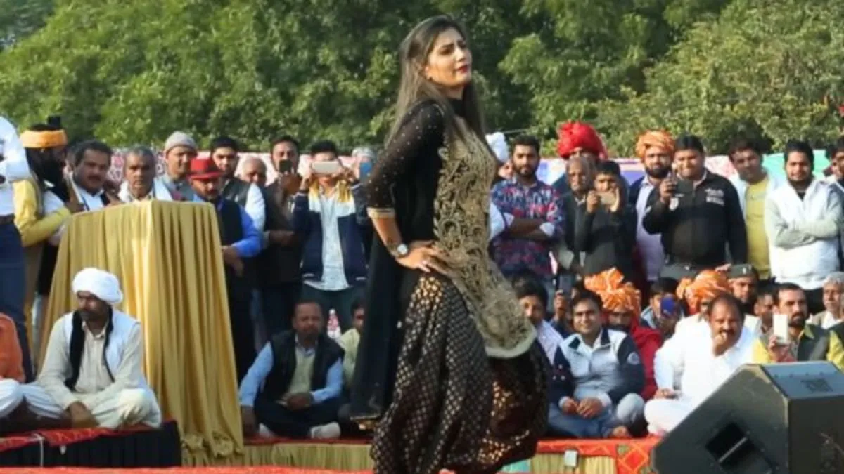 Sapna Choudhary's Dazzling Moves Set Stage on Fire