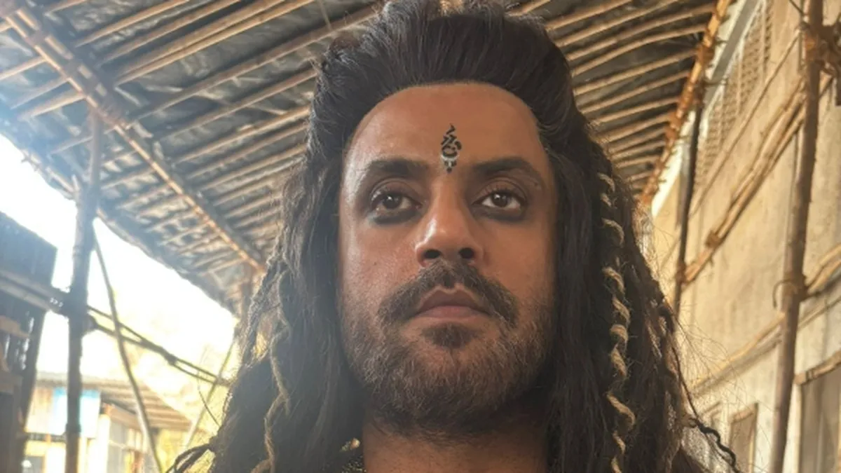 තාරකාසුරූ ලෙස ආමිර් දල්වි Sony SAB සේවය ආක්‍රමණය කරයි