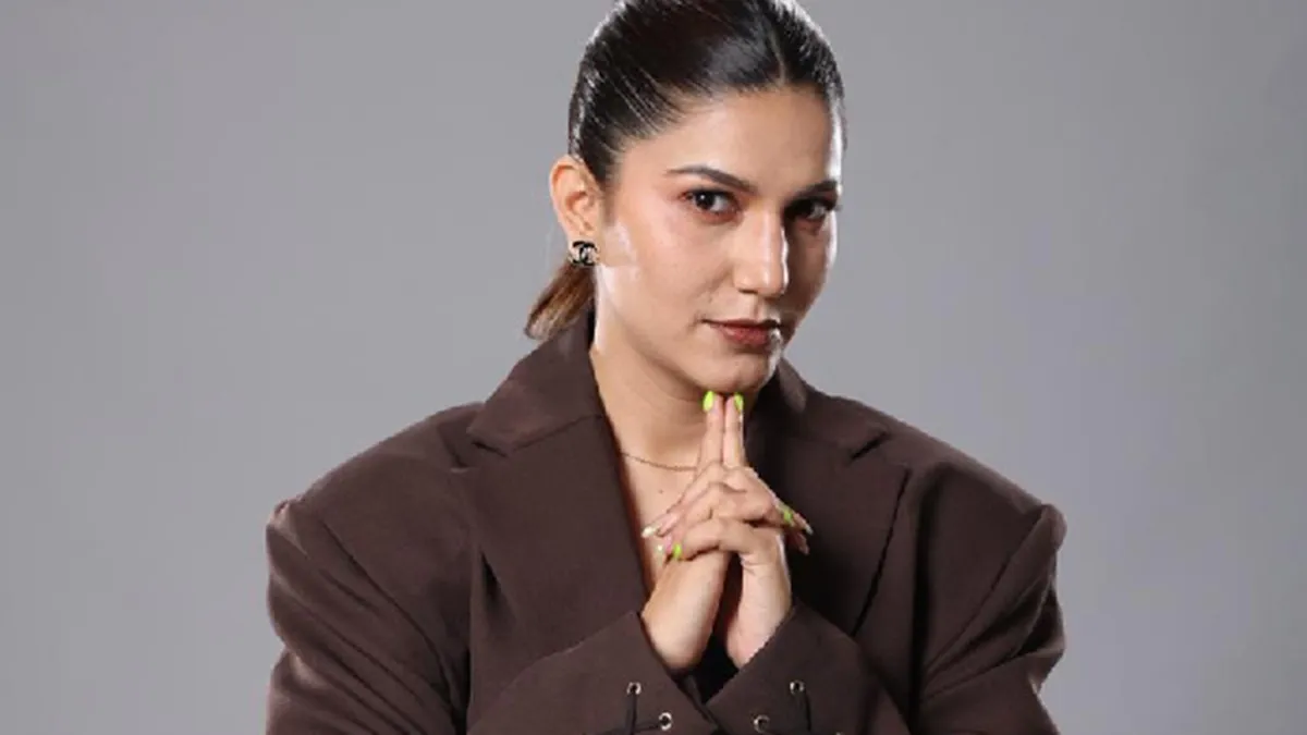 ‘ද ෆිෆ්ටි’ රියැලිටි වේදිකාවේ සප්නා - දිව්යා උණුසුම් ගැටුමක්