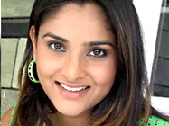 ನಂ.1 ಪಟ್ಟಕ್ಕಾಗಿ ನಟಿ ರಮ್ಯಾ ಹಾರಾಟ,ಹೋರಾಟ!