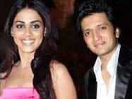 ರೆಸ್ಟೋರೆಂಟ್‌ನಲ್ಲಿ ಬಾಯ್ ಫ್ರೆಂಡ್ ಜೊತೆ ಜೆನಿಲಿಯಾ