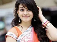 ಸೀರೆ ಜಾಹೀರಾತಿಗೆ ರು.50 ಲಕ್ಷ ಎಣಿಸಿದ ಬಿಂದಾಸ್ ತಾರೆ