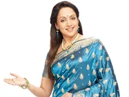 ಕೆರೆಯ ನೀರನು ಕೆರೆಗೆ ಚೆಲ್ಲಿದ ಹೇಮಾ ಮಾಲಿನಿ