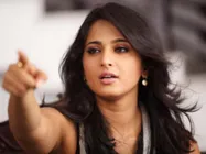 ನಟಿ ರಾಧಿಕಾ, ಅನುಷ್ಕಾ ಭೇಟಿಯ ರಹಸ್ಯ ಬಯಲು