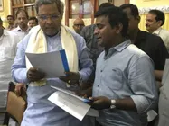 ಸಿದ್ದರಾಮಯ್ಯಗೆ 'ರಾಗ' ಚಿತ್ರ ನೋಡಿ ಎಂದು ಪತ್ರ ಬರೆದ ಮಿತ್ರ 