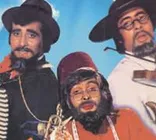 അമര്‍-അക്‌ബര്‍-ആന്റണിമാരായി ഖാന്‍ സഹോദരങ്ങള്‍