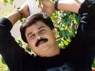 തമിഴകത്തെ വമ്പന്‍ ബാനറുകള്‍ മോളിവുഡിലേക്ക്