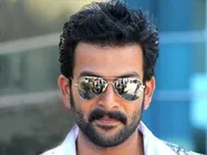 മുംബൈയിലെ കൂട്ടുകാരുടെ കഥ തുടങ്ങുന്നു