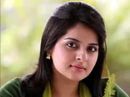 അതെ റോമ ഒരു കോട്ടയം അച്ചായത്തി തന്നെ!