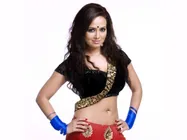 ഞാന്‍ ഒളിവില്‍പ്പോയിട്ടില്ല: സന ഖാന്‍