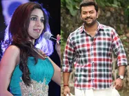 ശ്വേയ ഘോഷാലിനൊപ്പം ഇന്ദ്രജിത്ത് പാടുന്നു