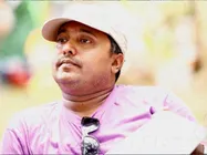 വണ്‍ ബൈ ടു സംവിധായകന് നിര്‍മാതാക്കളുടെ വിലക്ക്