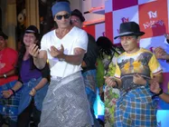 ഷാരൂഖ് വീണ്ടും ലുങ്കി ഡാന്‍സ് കളിച്ചപ്പോള്‍