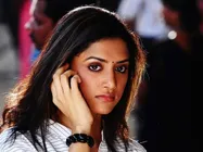 ജോലിയ്ക്ക് മുന്‍ഗണന, കുടുംബത്തിന് വില കൊടുക്കാത്ത ഭാര്യ!!