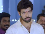 മകനെ ഓര്‍ത്ത് ലിപ് ലോക്ക് വേണ്ടെന്നു വെച്ച നായകന്‍, രമ്യാ നമ്പീശന്‍റെ 'സത്യ' ട്രെയിലര്‍ റിലീസ് ചെയ്ത