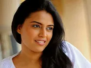 ഇതിന്റെ ഒക്കെ കാര്യമുണ്ടായിരുന്നോ! സ്വരയോട് ബോളിവുഡ് ഒന്നടങ്കം ചോദിക്കുന്നത് ഇത്.....