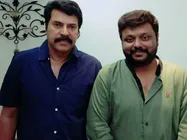 മമ്മുക്കയാണ് ആദ്യം അഭിനന്ദിച്ചത്, മമ്മൂട്ടിയുടെ കരുതലിനെക്കുറിച്ച് വാചാലനായി സംവിധായകന്‍, കാണൂ!