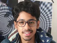 ഋഥി മികച്ച നടന്‍ മാത്രമല്ല!! നല്ലൊരു  മനുഷ്യ സ്നേഹികൂടിയാണ്, അങ്ങനെ പറയാൻ ഒരു കാരണമുണ്ട്....