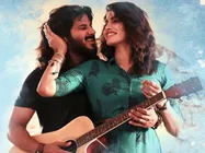 മോഹന്‍ലാല്‍ തന്നെ, മനസ്സ് കീഴടക്കിയ  മലയാള താരത്തെക്കുറിച്ച് ദുല്‍ഖറിന്റെ നായിക വാചാലയാവുന്നു!